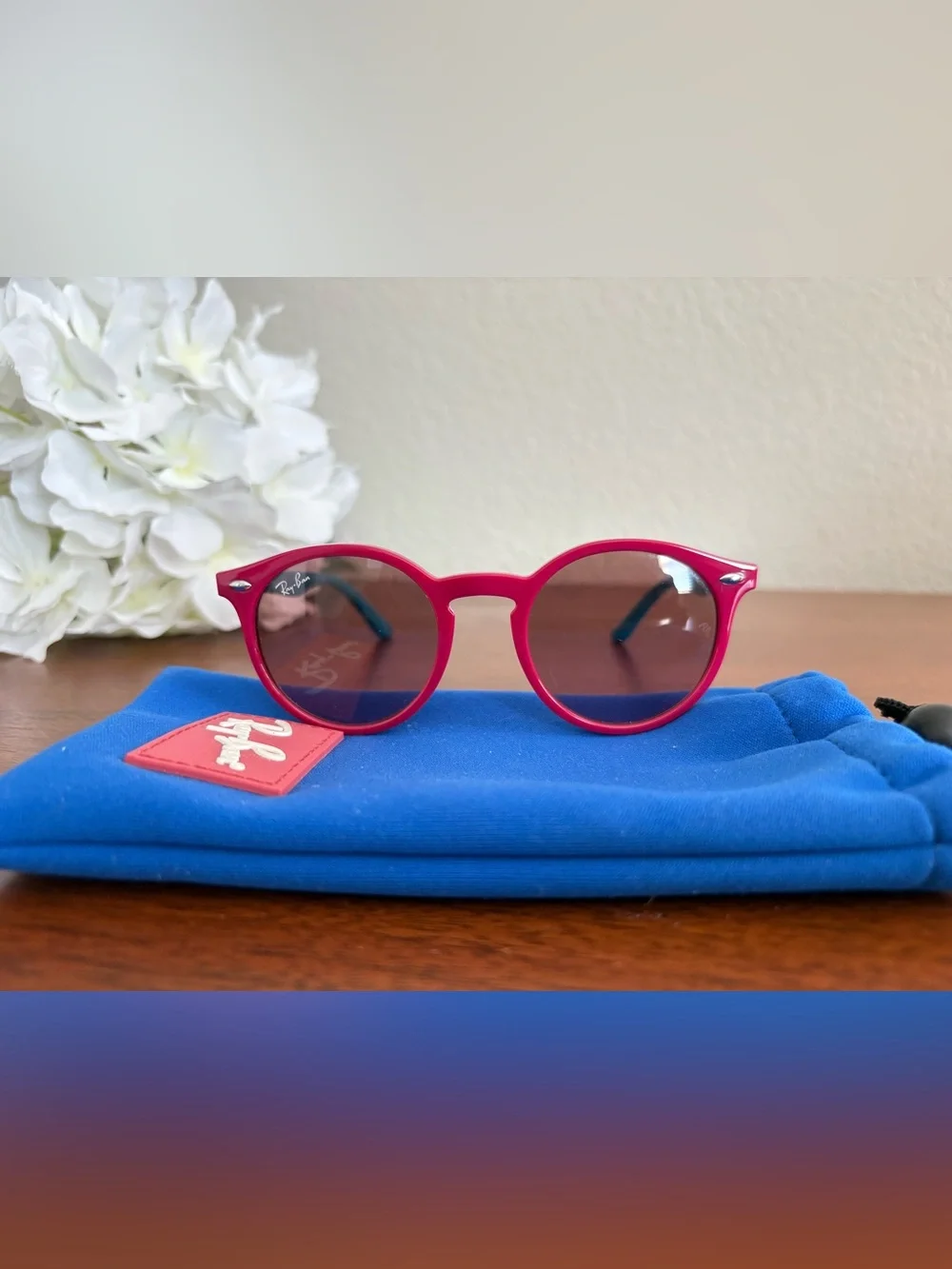 Ray-Ban Kids Hot Pink Round Sunglasses with Dark Lenses